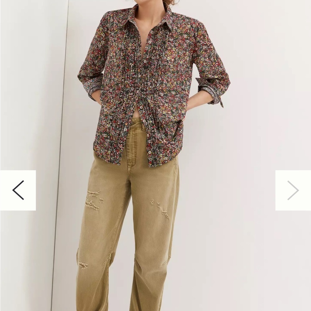 Pilcro Floral Ruffle Button Down - Picture 5 of 11